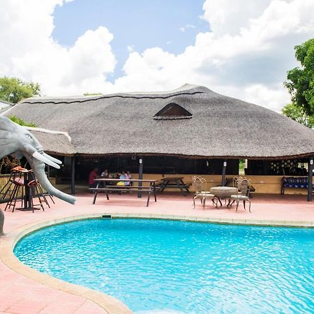 Zambezi Junction Lodge 利文斯顿 外观 照片