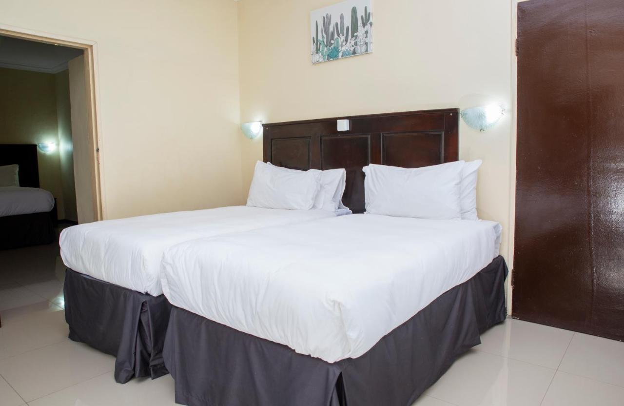 Zambezi Junction Lodge 利文斯顿 外观 照片